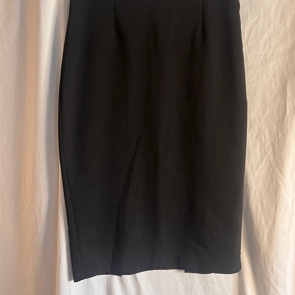 ZARA Basic Black Pencil Skirt – Size M​